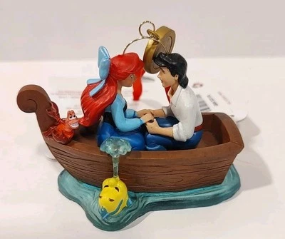 Disney The Little Mermaid Ariel Eric Kiss the Girl Legacy Ornament 2019 nuevo en caja Foto 1 de 2