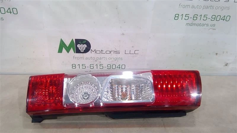 Faro trasero izquierdo conductor Dodge Ram Promaster 1500 2014-2018 OEM 04725947AD  Foto 1 de 4