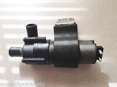Mercedes-Benz C280 C230 W202 1997-2000 ~ bomba de agua auxiliar ~ pieza OEM Foto 1 de 3