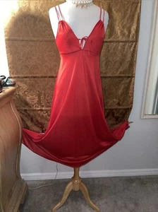 Años 70 Sissy SEXY Lencraft Lencería ROJO Sedoso Deslumbrante Nailon Camisón S/M DIOS - Imagen 1 de 8