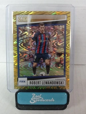 Puntuación Panini 2022-23 FIFA Robert Lewandowski Gold Swirl /10 FC Barcelona #61 Foto 1 de 4