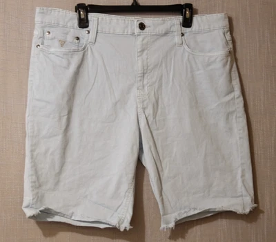 GUESS Bermuda Shorts Raw Hem mint Stretch Men's 38 #H94-29 - Image 1 of 4