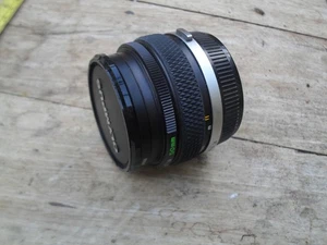 olympus camera lens om-system f.zuiko auto-s 1:1.8 f= 50mm 900890 + skylight - Picture 1 of 8