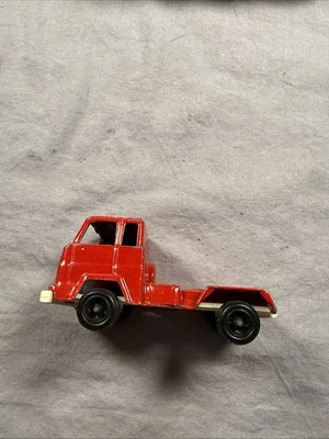 Semirremolque TootsieToy rojo vintage cabina pintura original hecho en EE. UU. Foto 1 de 4