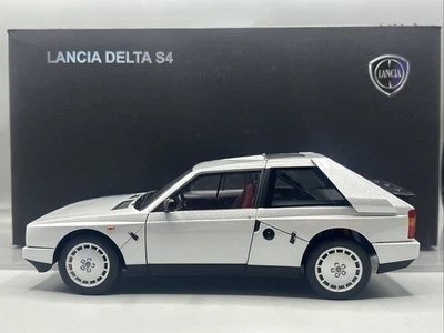 1/18 AUTOart Signature Lancia Delta S4 gris 74772; Foto 1 de 4