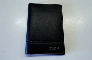 Nuevo con Etiqueta Tumi Hombres Multi Ventana Estuche para Tarjetas de Identificación Cuero Negro - Imagen 1 de 4