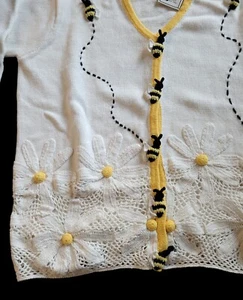 NWT Storybook Knits Bumble Bee Floral Crochet L Large - Picture 1 of 5