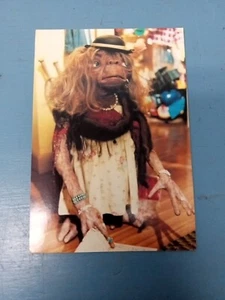 Vintage E.T. Dressed Up Postcard 1982 (LL) - Picture 1 of 4