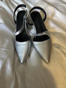 Silver Kätzchen Hill Sexy Slingback Schuh Gr. 8 - Bild 1 von 3