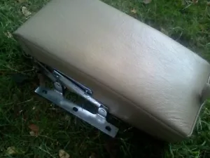 Jaguar xj40 1988-1994 Armrest Rear Seat oem #34 - Picture 1 of 3
