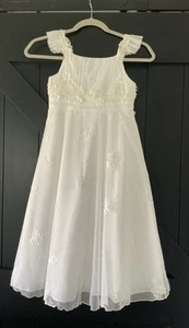 BONNIE JEAN - WHITE FLOWER GIRL DRESS SIZE 7 - Picture 1 of 11