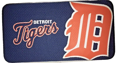 MLB Detroit Tigers Licensed  Shell Mesh Wallet  7-1/8" x 4" x 3/4" Little Earth - Image 1 of 3