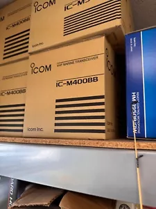 icom IC-M400BB VHF Marine Transceiver - Picture 1 of 1