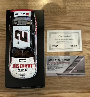 Brad Keselowski 2020 1/24 #2 “Neumático de descuento Bristol Win” automático - 1 de 72 envío SD Foto 1 de 4