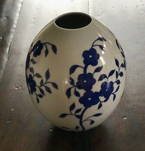 7.25 x 4.5 x 10.75 Skalny Oval Blue Ceramic Vase 