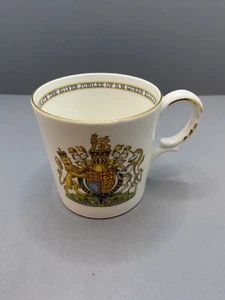 AYNSLEY BONE CHINA SILBER JUBILÄUMSBECHER TASSE MIT GESCHICHTE DER KÖNIGE & KÖNIGINNEN - Bild 1 von 13
