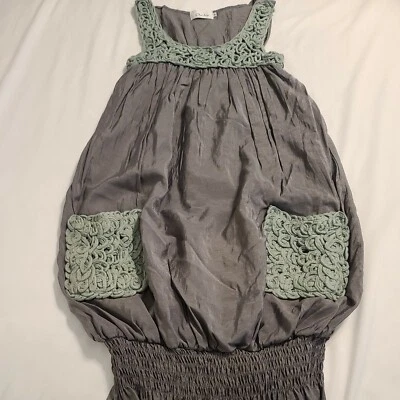 Vestido Chesley Damas Med Gris Sin Mangas Crochet Bolsillo, Forrado en Tul    Foto 1 de 4