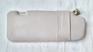 Original sun visor with mirror left Nissan Murano ll Z51 02-09 - Picture 1 of 3