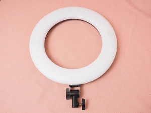 Viltrox VL-600T Professional 3300K-5600K HD LCD Screen LED Ring Video Light - Picture 1 of 6