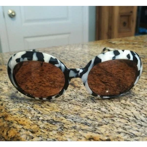 RARE Louis Feraud Paris Ericka Women's Oval Black White Sunglass France LF130 - Picture 1 of 12