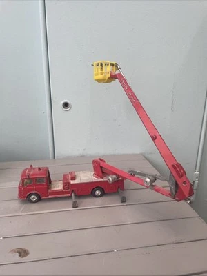 Corgi Major Toys No. 1127 - Bedford Simon Snorkel Fire Engine with Working Hoist - Image 1 of 4