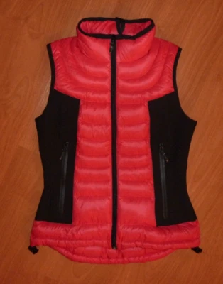 Bernardo Goose Down Women's Size XS Extra Small Red Back Packable Quilted Vest - Image 1 of 4