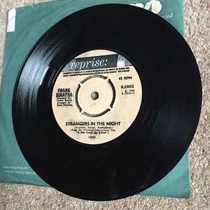 Frank Sinatra “Strangers In The Night” 7 inch Ex- - Picture 1 of 2