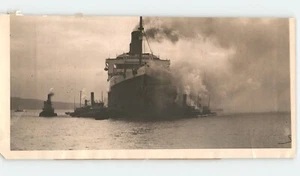 Battalion of TUGBOATS Tow Large SHIP 'Majestic' BOSTON Vintage 1922 Press Photo - Picture 1 of 2