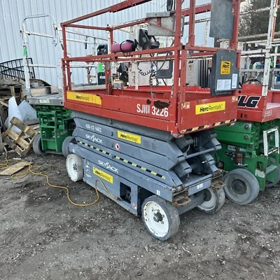 2015 Skyjack SJIII-3226 26' Electric Scissor Lift Man Aerial Platform - Image 1 of 4