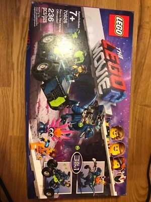 New LEGO Movie 2 Rex’s Rex-treme Offroader! Set 70826 in Sealed Damaged Box - Image 1 of 3