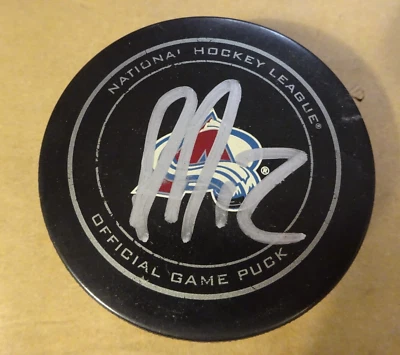 Disco de hockey oficial autografiado por Ryan Johansen firmado Colorado Avalanche Game Foto 1 de 4