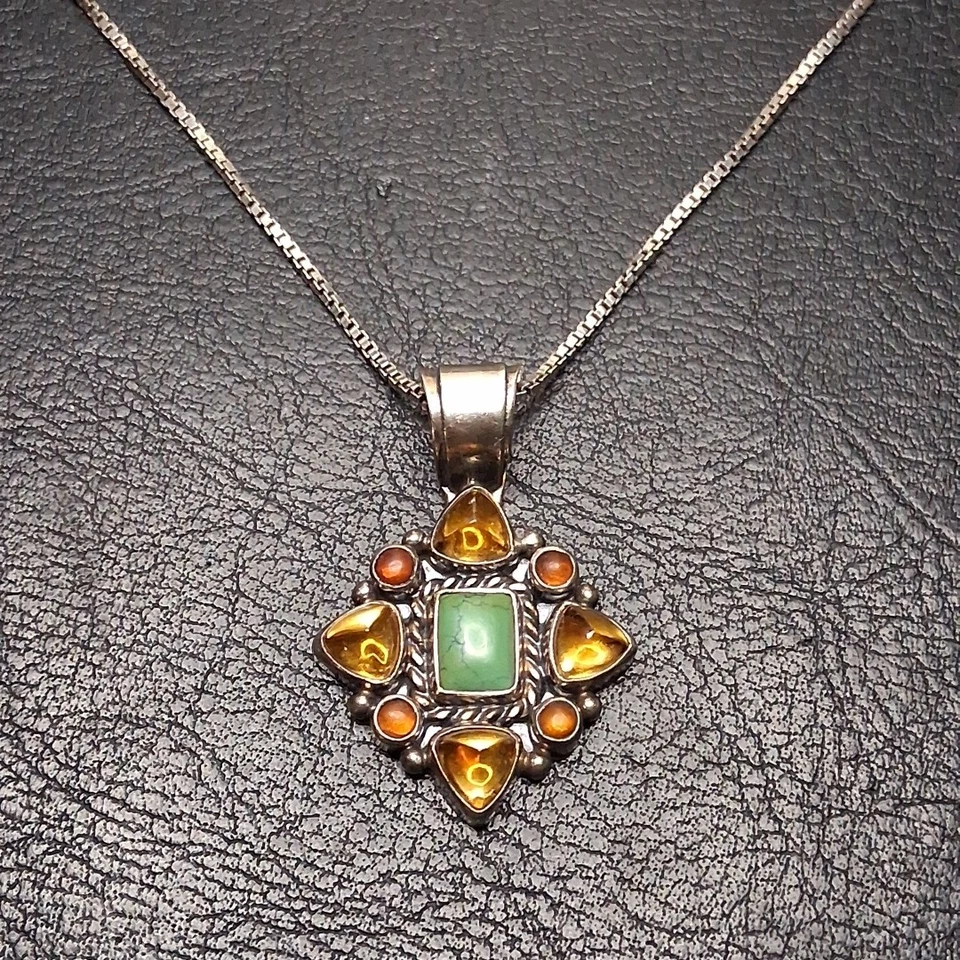 Collar de cadena colgante de piedras preciosas de plata esterlina 925. 16.689 Foto 1 de 4