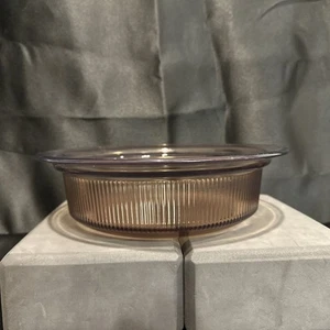 Vision Corning Ware Amber Ribbed Casserole 1.5QT 1.5L V-32-B Dish - Picture 1 of 4