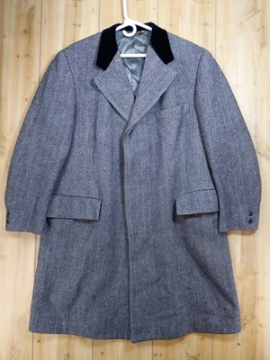 VTG Grey Herringbone Wool Tweed Overcoat Men's XL Black Velvet Collar Union Made - Image 1 of 4