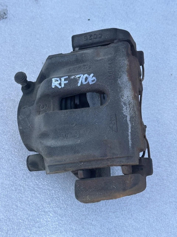 2003 JAGUAR XK8 ПРАВАЯ ПАССАЖИРСКАЯ СТОРОНА ПЕРЕДНИЙ ТОРМОЗ СУППОРТ - Изображение 1 из 4