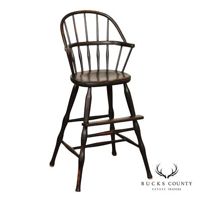 Silla alta Windsor antigua con respaldo de saco Foto 1 de 4