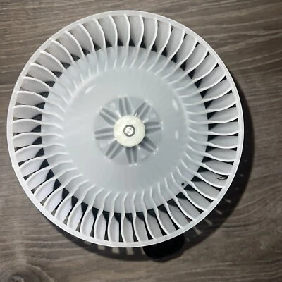 Motor soplador de aire acondicionado adecuado para Toyota Prius Corolla 2009-2017 HVAC calentador soplador motor Foto 1 de 4