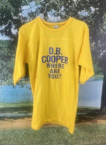 Vintage 1981 The Pursuit Of D.B Cooper Movie Promo Universal Shirt Where Are You - Picture 1 of 9