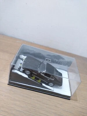 Modellino Auto 007 James Bond Aston Martin V8 Vantage The Living Day Lights 1/43 - Immagine 1 di 4