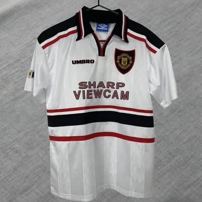Camiseta visitante Manchester United 1997-99 Beckham #7 Foto 1 de 4