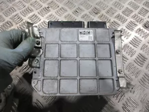 2009 TOYOTA AVENSIS 1.8 V-matic TR 4DR MK3 2ZR-FAE 4DR ENGINE ECU 89661-05D80 - Picture 1 of 2