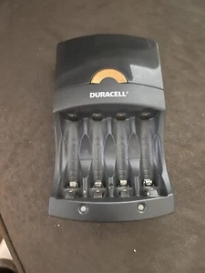 Duracell NiMH Class 2 AA / AAA Battery Charger - Picture 1 of 2