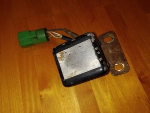 Regulador electrónico de voltaje Toyota Land Cruiser FJ40 Lumilite R835 27700-60080 - Imagen 1 de 7