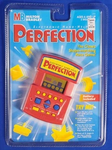 Brandneu 1996 Milton Bradley Perfection elektronisches tragbares Handspiel - Bild 1 von 2