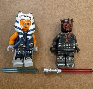 LEGO Star Wars Ahsoka Tano y Darth Maul minifiguras de 75310 sable suelto - Imagen 1 de 5