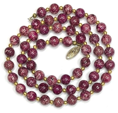 "Collar de cuentas de jaspe púrpura con cuentas de acento en tono dorado 24""" Foto 1 de 4