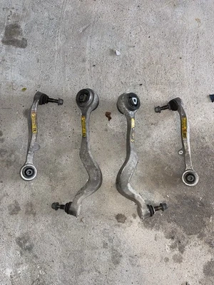 宝马 E63 6 系列(645i、650i、M6)前下控制臂套件 * 4 控制臂* — 第 1/4 张图片