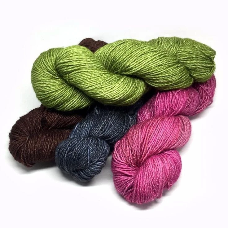 Dos Tierras by Malabrigo  DK Weight Yarn Merino Wool/Baby Alpaca - Image 1 of 1