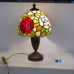 LAMPADA tavolo IN STILE TIFFANY mod. SMALL ROSE* Ø20cm con lampada 1xE14 - Foto 1 di 9