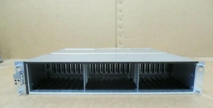 Baie de sous-système de stockage en rack Fujitsu Eternus JX40 S2 24 x 2,5 pouces baie SAS - Photo 1/3